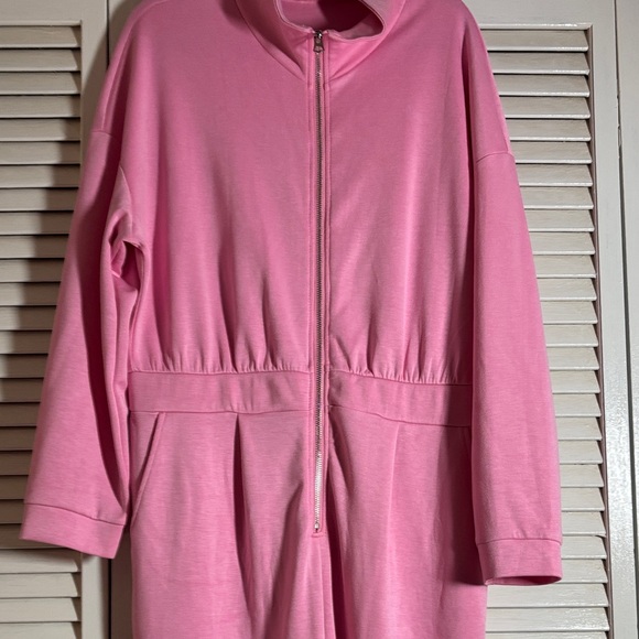 Pink Zip-Front Jumpsuit - Picture 4 of 11